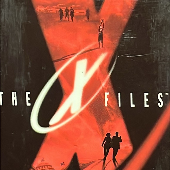 X-Files Movie (1998) promo button - good shape! - Picture 4 of 4